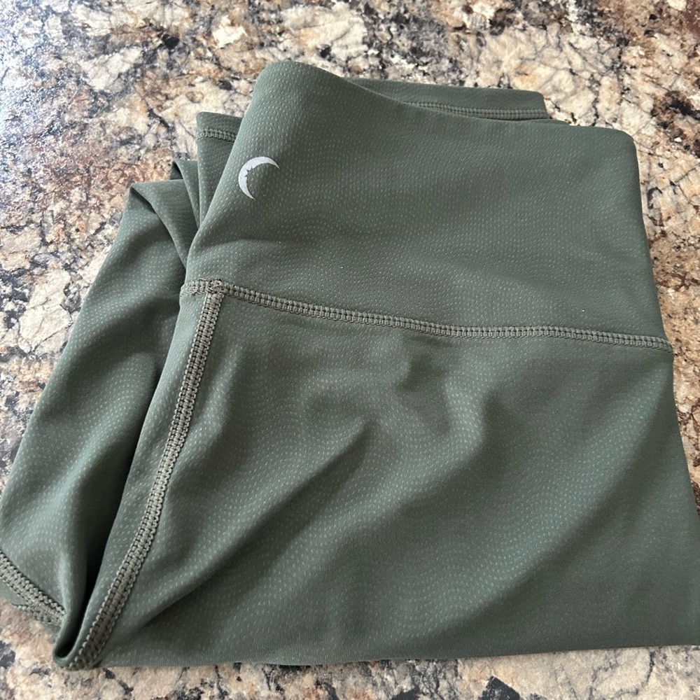Women's Olive Leggings